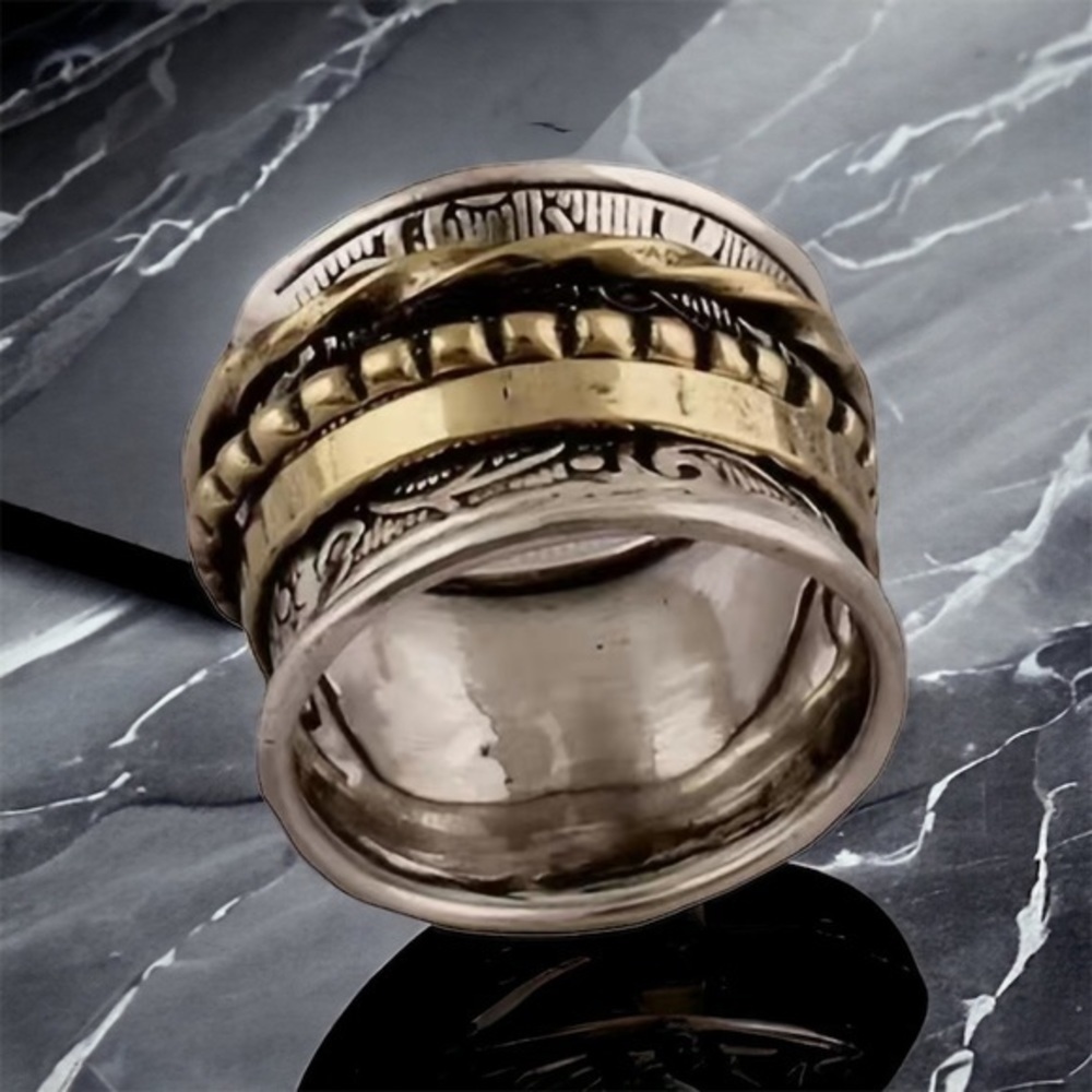 NWT - Vintage Style Zinc Alloy‎ Fashion Ring